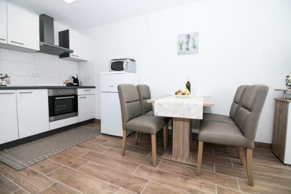 Mara Apartment Rogoznica  Exterior photo